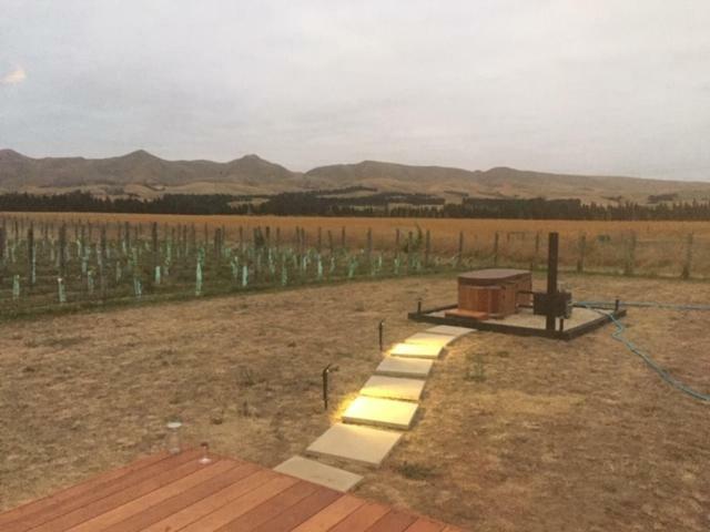 Romantic Vineyard Getaway Waipara Exterior foto